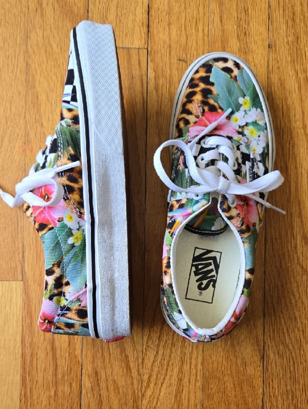 Vans Women' Floral Checkerboard Lace-Up Sneakers - Multicolor - Picture 2 of 11